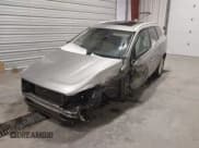 ✅ 2015 Volvo XC60 T5 Drive-E Premier Plus • VIN: YV440MDC6F2616258 • Лот: 41530303. Опубликован ранее на IAAI с пробегом 129 950 миль. Бесплатный доступ к архиву аукционных продаж из США и подробный отчёт об истории автомобиля на DreamBid. Изображение 2.