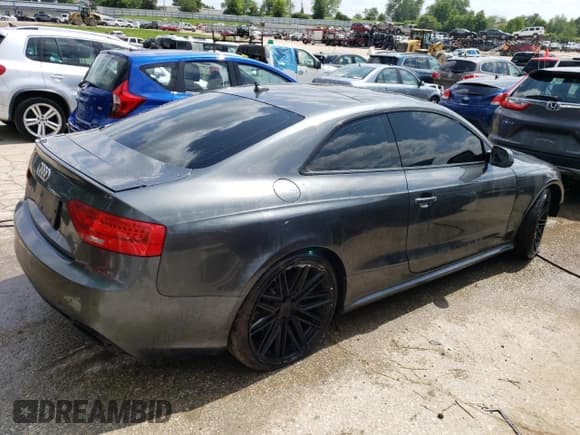 ✅ 2014 Audi RS 5 • VIN: WUAC6AFR0EA902059 • Lot: 53996134. Listed on Copart with 128,325 mi. Free auction sales archive from the USA and detailed vehicle history report at DreamBid. Image 3.