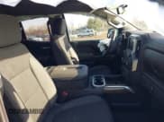 ✅ 2020 Chevrolet Silverado 1500 RST • VIN: 1GCRYEED8LZ323592 • Lot: 41504529. Wystawiony na IAAI z przebiegiem 48 495 mil. Bezpłatny archiwum sprzedaży aukcyjnych z USA i szczegółowy raport historii pojazdu na DreamBid. Zdjęcie 5.