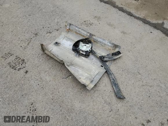 ✅ 2024 Polestar 2 • VIN: YSMFD3KA0RL241692 • Lot: 57946695. Wystawiony na Copart z przebiegiem 18 987 mil. Bezpłatny archiwum sprzedaży aukcyjnych z USA i szczegółowy raport historii pojazdu na DreamBid. Zdjęcie 12.