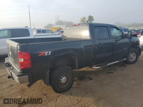 ✅ 2008 Chevrolet Silverado 2500HD Work Truck • VIN: 1GCHK23K58F189985 • Lot: 72391694. Wystawiony na Copart z przebiegiem 191 767 mil. Bezpłatny archiwum sprzedaży aukcyjnych z USA i szczegółowy raport historii pojazdu na DreamBid. Zdjęcie 3.