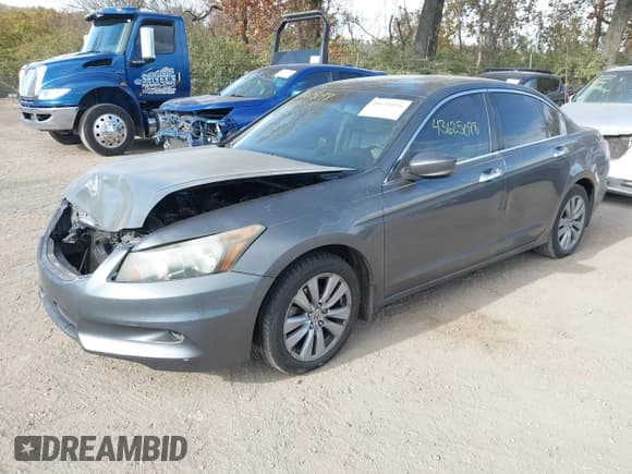 ✅ 2011 Honda Accord EX-L • VIN: 1HGCP3F82BA012057 • Lot: 43625098. Wystawiony na IAAI z przebiegiem 205 818 mil. Bezpłatny archiwum sprzedaży aukcyjnych z USA i szczegółowy raport historii pojazdu na DreamBid. Zdjęcie 17.
