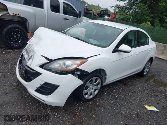 ✅ 2010 Mazda 3 i Sport • VIN: JM1BL1SF1A1233842 • Lot: 42337210. Listed on IAAI with 155,862 mi. Free auction sales archive from the USA and detailed vehicle history report at DreamBid. Image 2.