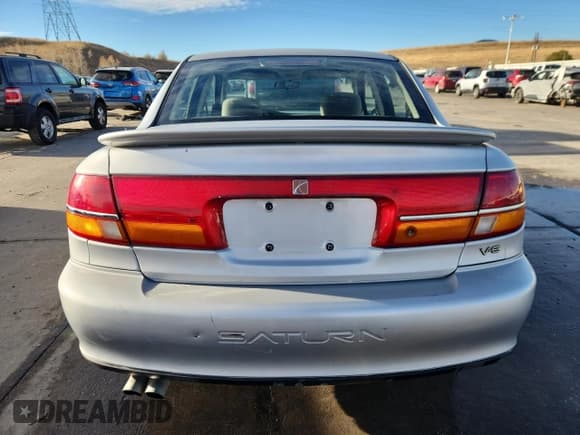 ✅ 2001 Saturn LS • VIN: 1G8JW52R21Y526154 • Lot: 92216055. Listed on Copart with 172,781 mi. Free auction sales archive from the USA and detailed vehicle history report at DreamBid. Image 6.