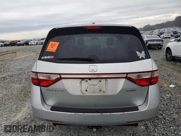 ✅ 2011 Honda Odyssey Touring • VIN: 5FNRL5H96BB017470 • Lot: 80616404. Listed on Copart with 200,451 mi. Free auction sales archive from the USA and detailed vehicle history report at DreamBid. Image 6.