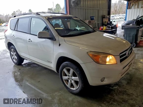 ✅ 2006 Toyota RAV4 Limited • VIN: JTMZD31V165015383 • Лот: 95161335. Опубликован ранее на Copart с пробегом 181 081 миль. Бесплатный доступ к архиву аукционных продаж из США и подробный отчёт об истории автомобиля на DreamBid. Изображение 4.