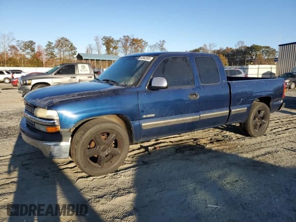 ✅ 2000 Chevrolet Silverado 1500 LS • VIN: 2GCEC19T4Y1199392 • Lot: 92862095. Listed on Copart with 286,350 mi. Free auction sales archive from the USA and detailed vehicle history report at DreamBid. Image 1.