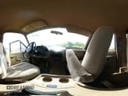 ✅ 1990 Ford Bronco Custom • VIN: 1FMEU15H0LLB25514 • Lot: 42366593. Wystawiony na IAAI z przebiegiem 75 762 mil. Bezpłatny archiwum sprzedaży aukcyjnych z USA i szczegółowy raport historii pojazdu na DreamBid. Zdjęcie 18.