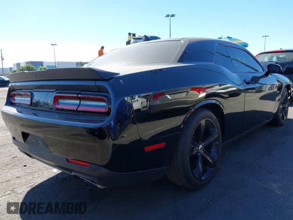 ✅ 2017 Dodge Challenger R/T • VIN: 2C3CDZBTXHH640919 • Лот: 43581610. Опубликован ранее на IAAI с пробегом 87 590 миль. Бесплатный доступ к архиву аукционных продаж из США и подробный отчёт об истории автомобиля на DreamBid. Изображение 4.