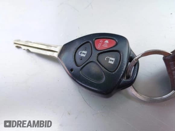 ✅ 2010 Pontiac Vibe 1SB • VIN: 5Y2SP6E07AZ414499 • Lot: 42458226. Listed on IAAI with 273,413 mi. Free auction sales archive from the USA and detailed vehicle history report at DreamBid. Image 11.