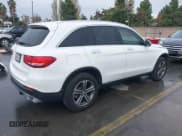 ✅ 2017 Mercedes-Benz GLC 300 • VIN: WDC0G4JBXHF198091 • Лот: 43716003. Опубликован ранее на IAAI с пробегом 102 813 миль. Бесплатный доступ к архиву аукционных продаж из США и подробный отчёт об истории автомобиля на DreamBid. Изображение 4.