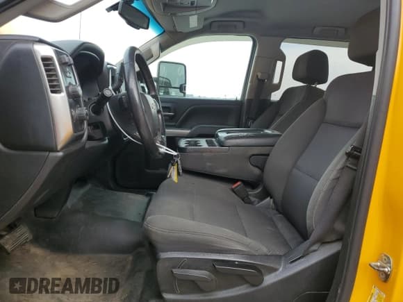 ✅ 2018 Chevrolet Silverado 2500HD LT • VIN: 1GC1KVEG0JF156233 • Lot: 42745605. Wystawiony na Copart z przebiegiem 249 206 mil. Bezpłatny archiwum sprzedaży aukcyjnych z USA i szczegółowy raport historii pojazdu na DreamBid. Zdjęcie 7.