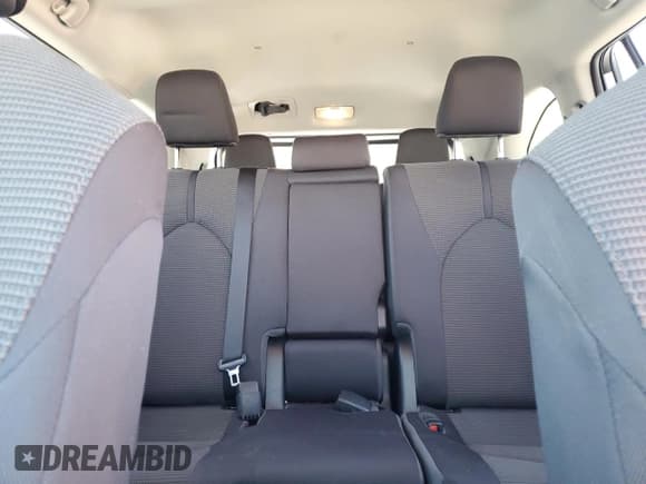 ✅ 2022 Toyota Highlander Hybrid LE • VIN: 5TDZARAH0NS516943 • Lot: 52202305. Wystawiony na Copart z przebiegiem 39 889 mil. Bezpłatny archiwum sprzedaży aukcyjnych z USA i szczegółowy raport historii pojazdu na DreamBid. Zdjęcie 10.