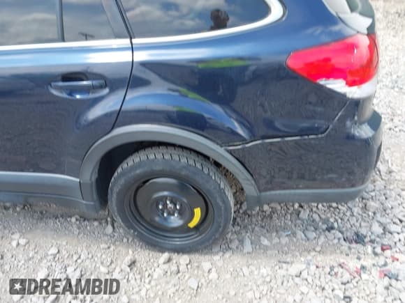 ✅ 2014 Subaru Outback Limited • VIN: 4S4BRBLC9E3277053 • Lot: 42741438. Wystawiony na IAAI z przebiegiem 101 284 mil. Bezpłatny archiwum sprzedaży aukcyjnych z USA i szczegółowy raport historii pojazdu na DreamBid. Zdjęcie 6.