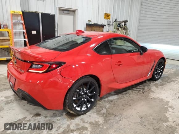 ✅ 2022 Toyota 86 Premium • VIN: JF1ZNBE1XN9753856 • Lot: 46524905. Wystawiony na Copart z przebiegiem 44 745 mil. Bezpłatny archiwum sprzedaży aukcyjnych z USA i szczegółowy raport historii pojazdu na DreamBid. Zdjęcie 3.