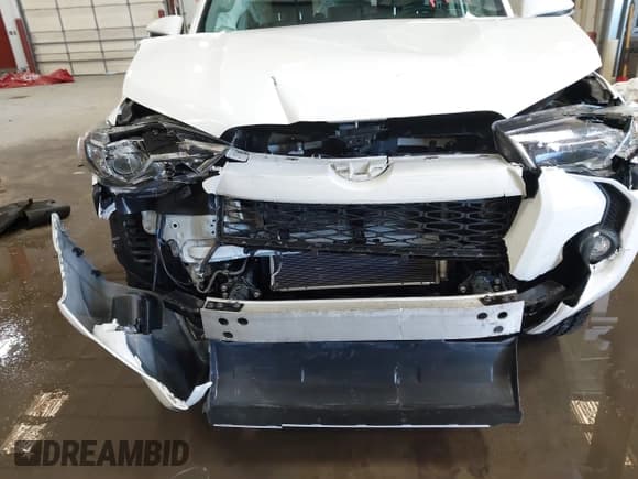 ✅ 2019 Toyota 4Runner SR5 • VIN: JTEBU5JR0K5693273 • Lot: 41882761. Listed on IAAI with 54,503 mi. Free auction sales archive from the USA and detailed vehicle history report at DreamBid. Image 17.