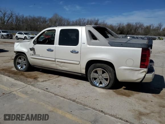 ✅ 2008 Chevrolet Avalanche LTZ • VIN: 3GNEC12J98G266639 • Lot: 48807005. Listed on Copart with Not provided. Free auction sales archive from the USA and detailed vehicle history report at DreamBid. Image 2.