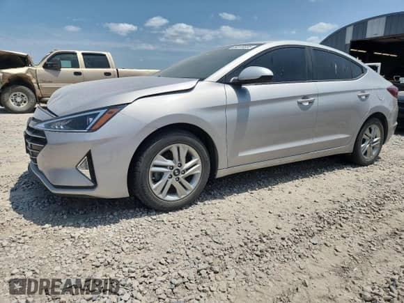 2020 Hyundai Elantra Value Edition с VIN KMHD84LF0LU011011, выставлен на аукционе Copart как лот 64378335 с пробегом 58 017 миль миль и Списание • Salvage title. История ставок и продаж доступна на DreamBid. Изображение 1.