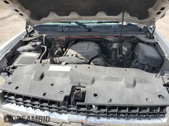 ✅ 2008 Chevrolet Silverado 2500HD Work Truck • VIN: 1GCHC29K38E215073 • Lot: 61954065. Wystawiony na Copart z przebiegiem 332 337 mil. Bezpłatny archiwum sprzedaży aukcyjnych z USA i szczegółowy raport historii pojazdu na DreamBid. Zdjęcie 11.