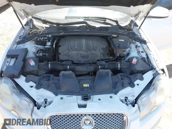 ✅ 2011 Jaguar XF • VIN: SAJWA0FB2BLS14393 • Lot: 42930559. Listed on IAAI with 103,519 mi. Free auction sales archive from the USA and detailed vehicle history report at DreamBid. Image 10.