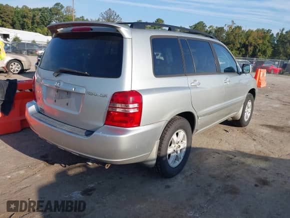 2003 Toyota Highlander z VIN JTEGF21A230117191, wystawiony jako IAAI lot #43294343 z przebiegiem 301 224 mil mil oraz . Historia ofert i sprzedaży dostępna na DreamBid. Obrazek 4.