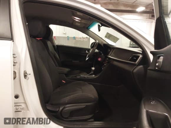 ✅ 2019 Kia Optima S • VIN: 5XXGT4L37KG321036 • Lot: 43307823. Wystawiony na IAAI z przebiegiem 173 936 mil. Bezpłatny archiwum sprzedaży aukcyjnych z USA i szczegółowy raport historii pojazdu na DreamBid. Zdjęcie 5.