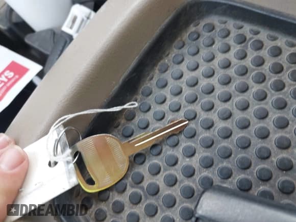 ✅ 2006 Chevrolet Silverado 1500 LT1 • VIN: 2GCEC13T361210629 • Лот: 42212410. Опубликован ранее на IAAI с пробегом 317 866 миль. Бесплатный доступ к архиву аукционных продаж из США и подробный отчёт об истории автомобиля на DreamBid. Изображение 11.