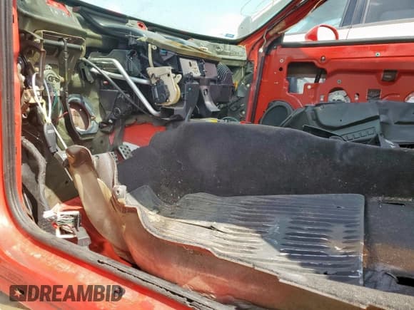 ✅ 2014 Dodge Challenger SRT-8 • VIN: 2C3CDYCJ6EH140999 • Lot: 51627995. Wystawiony na Copart z przebiegiem Nie podano. Bezpłatny archiwum sprzedaży aukcyjnych z USA i szczegółowy raport historii pojazdu na DreamBid. Zdjęcie 7.