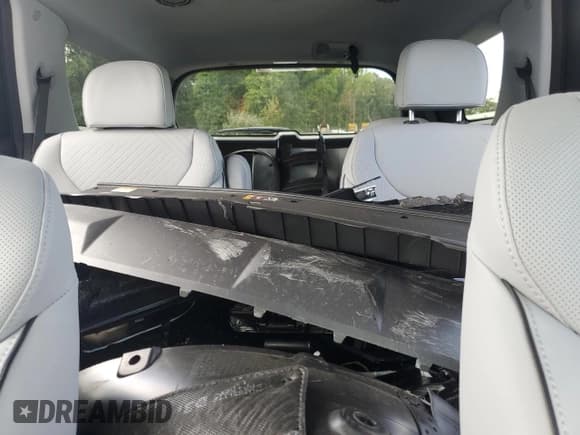 ✅ 2025 Hyundai Palisade SEL • VIN: KM8R2DGE5SU954292 • Lot: 71776685. Wystawiony na Copart z przebiegiem 1 229 mil. Bezpłatny archiwum sprzedaży aukcyjnych z USA i szczegółowy raport historii pojazdu na DreamBid. Zdjęcie 10.