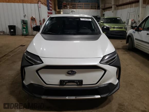 ✅ 2023 Subaru Solterra Premium • VIN: JTMABABA4PA024476 • Lot: 77164104. Wystawiony na Copart z przebiegiem 4 306 mil. Bezpłatny archiwum sprzedaży aukcyjnych z USA i szczegółowy raport historii pojazdu na DreamBid. Zdjęcie 5.