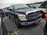 2007 Dodge 1500 SLT z VIN 1D7HA18237J542439, wystawiony jako Copart lot #74992654 z przebiegiem 84 487 mil mil oraz Szkoda całkowita • Salvage title. Historia ofert i sprzedaży dostępna na DreamBid. Obrazek 4.