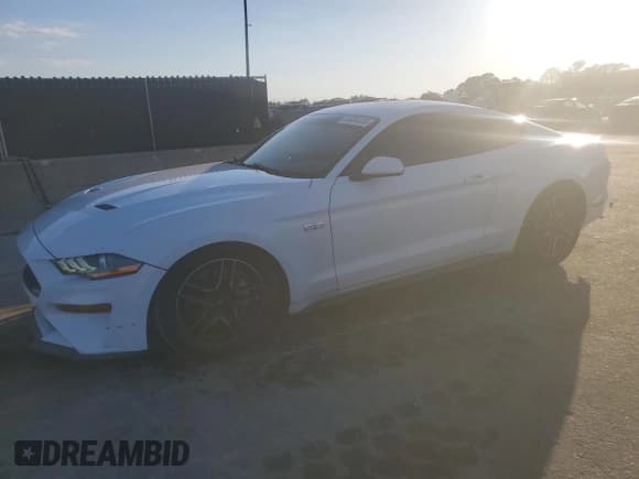 ✅ 2015 Ford Mustang GT Premium • VIN: 1FA6P8CF1F5322328 • Lot: 96396355. Wystawiony na Copart z przebiegiem 80 026 mil. Bezpłatny archiwum sprzedaży aukcyjnych z USA i szczegółowy raport historii pojazdu na DreamBid. Zdjęcie 1.