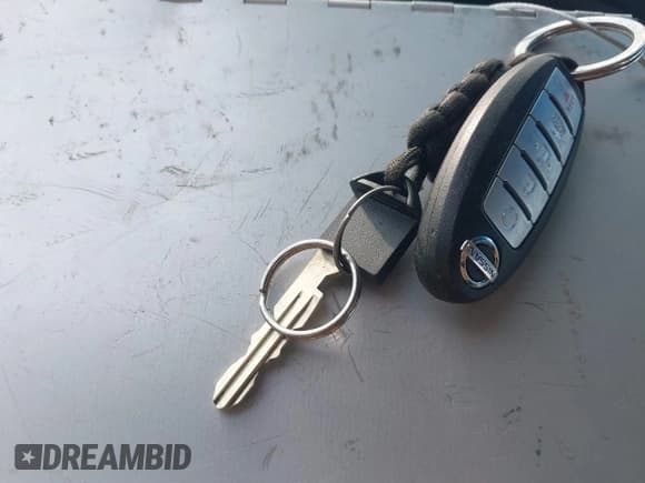 ✅ 2015 Nissan Altima SL • VIN: 1N4BL3AP6FC267041 • Lot: 41561523. Wystawiony na IAAI z przebiegiem 128 522 mil. Bezpłatny archiwum sprzedaży aukcyjnych z USA i szczegółowy raport historii pojazdu na DreamBid. Zdjęcie 11.