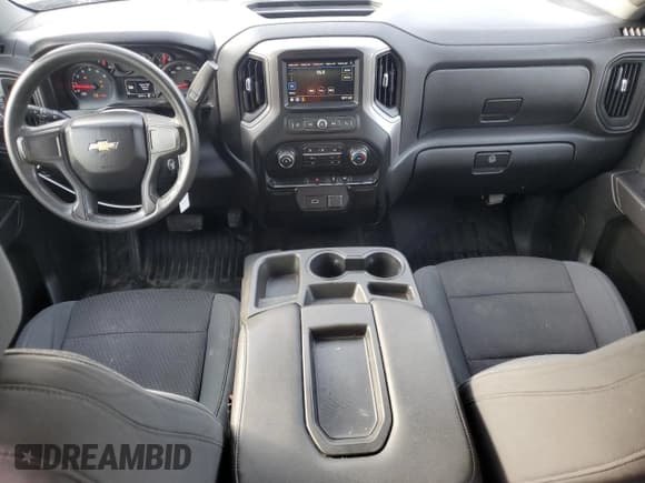 ✅ 2019 Chevrolet Silverado 1500 Work Truck • VIN: 1GCRWAEH0KZ245633 • Lot: 81625755. Wystawiony na Copart z przebiegiem 165 731 mil. Bezpłatny archiwum sprzedaży aukcyjnych z USA i szczegółowy raport historii pojazdu na DreamBid. Zdjęcie 8.