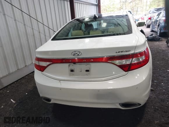✅ 2014 Hyundai Azera Limited • VIN: KMHFH4JG7EA378755 • Лот: 42027136. Опубликован ранее на IAAI с пробегом 216 082 миль. Бесплатный доступ к архиву аукционных продаж из США и подробный отчёт об истории автомобиля на DreamBid. Изображение 16.