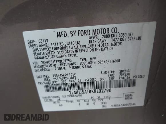 ✅ 2019 Lincoln MKT Reserve • VIN: 2LMHJ5AT8KBL02790 • Lot: 42661110. Listed on IAAI with 117,068 mi. Free auction sales archive from the USA and detailed vehicle history report at DreamBid. Image 9.