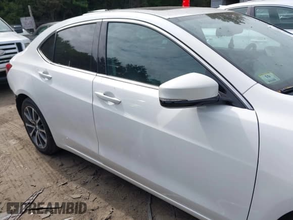 ✅ 2016 Acura TLX V6 • VIN: 19UUB2F37GA009342 • Lot: 42615926. Wystawiony na IAAI z przebiegiem 65 348 mil. Bezpłatny archiwum sprzedaży aukcyjnych z USA i szczegółowy raport historii pojazdu na DreamBid. Zdjęcie 13.