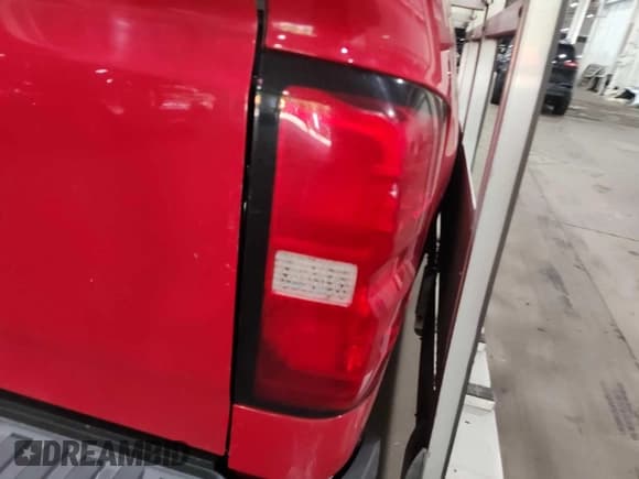 ✅ 2016 Chevrolet Silverado 2500HD Work Truck • VIN: 1GC2CUEG9GZ305242 • Lot: 42651011. Wystawiony na IAAI z przebiegiem 184 129 mil. Bezpłatny archiwum sprzedaży aukcyjnych z USA i szczegółowy raport historii pojazdu na DreamBid. Zdjęcie 1.