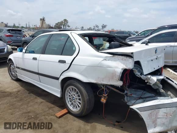 1998 BMW 3 Series M3s with VIN WBSCD9329WEE07762, listed as a IAAI auction lot 42239221 with Not provided miles and . Bid and sale history available at DreamBid. Image 3.