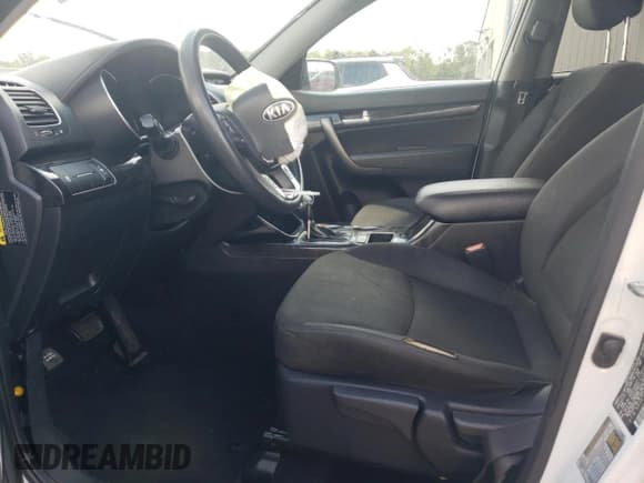 ✅ 2014 Kia Sorento LX • VIN: 5XYKT3A65EG453424 • Lot: 80348425. Listed on Copart with 176,752 mi. Free auction sales archive from the USA and detailed vehicle history report at DreamBid. Image 7.