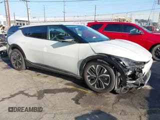 ✅ 2022 Kia EV6 Wind • VIN: KNDC34LA7N5030090 • Lot: 43352927. Listed on IAAI with 98,854 mi. Free auction sales archive from the USA and detailed vehicle history report at DreamBid. Image 1.