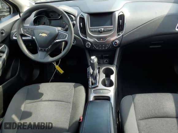 2017 Chevrolet Cruze LT с VIN 3G1BE6SM7HS590093, выставлен на аукционе Copart как лот 68633753 с пробегом 78 398 миль миль и Списание • Salvage title. История ставок и продаж доступна на DreamBid. Изображение 8.