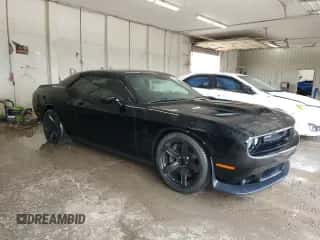 2019 Dodge Challenger R/T Scat Pack z VIN 2C3CDZFJ7KH593042, wystawiony jako Copart lot #71812095 z przebiegiem 43 213 mil mil oraz Czysty tytuł • Clean title. Historia ofert i sprzedaży dostępna na DreamBid. Obrazek 4.