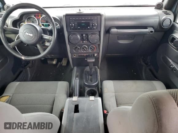 ✅ 2007 Jeep Wrangler Unlimited Sahara • VIN: 1J4GB59107L184277 • Lot: 84781475. Listed on Copart with 264,496 mi. Free auction sales archive from the USA and detailed vehicle history report at DreamBid. Image 8.