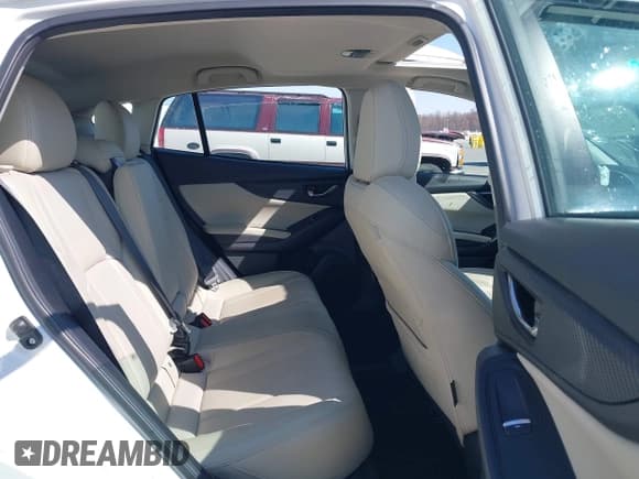 ✅ 2019 Subaru Impreza Limited • VIN: 4S3GTAU65K3749761 • Lot: 41927935. Listed on IAAI with 47,131 mi. Free auction sales archive from the USA and detailed vehicle history report at DreamBid. Image 8.