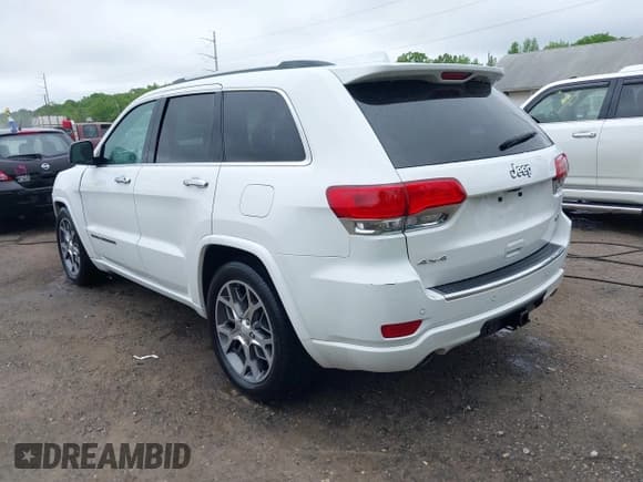 ✅ 2020 Jeep Grand Cherokee Overland • VIN: 1C4RJFCG9LC197401 • Lot: 42186412. Listed on IAAI with 64,870 mi. Free auction sales archive from the USA and detailed vehicle history report at DreamBid. Image 3.