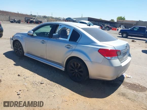 ✅ 2012 Subaru Legacy Limited • VIN: 4S3BMBJ68C3006997 • Лот: 42945865. Опубликован ранее на IAAI с пробегом 145 894 миль. Бесплатный доступ к архиву аукционных продаж из США и подробный отчёт об истории автомобиля на DreamBid. Изображение 3.