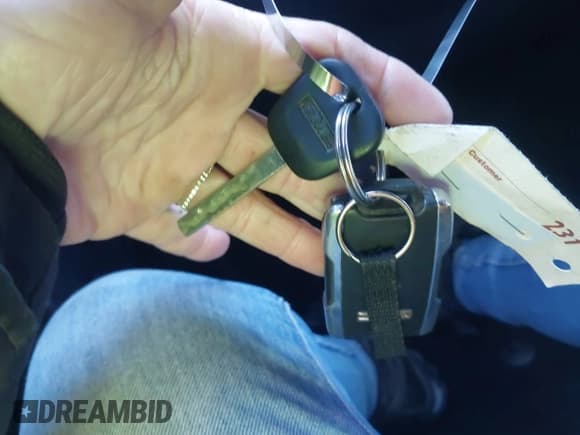 ✅ 2018 GMC Sierra 1500 SLT • VIN: 1GTV2NEC5JZ108868 • Lot: 41282062. Wystawiony na IAAI z przebiegiem 165 793 mil. Bezpłatny archiwum sprzedaży aukcyjnych z USA i szczegółowy raport historii pojazdu na DreamBid. Zdjęcie 11.