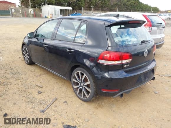 ✅ 2014 Volkswagen Golf GTI Wolfsburg Edition • VIN: WVWGD7AJ1EW004534 • Lot: 43669500. Wystawiony na IAAI z przebiegiem 152 747 mil. Bezpłatny archiwum sprzedaży aukcyjnych z USA i szczegółowy raport historii pojazdu na DreamBid. Zdjęcie 3.
