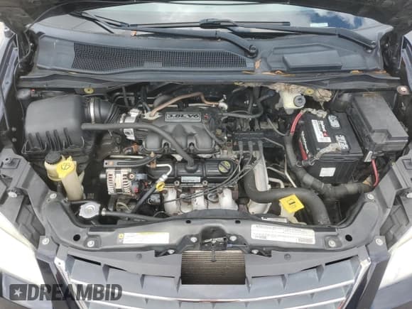 ✅ 2010 Chrysler Town & Country Touring Plus • VIN: 2A4RR8D18AR442802 • Lot: 89899685. Wystawiony na Copart z przebiegiem 149 651 mil. Bezpłatny archiwum sprzedaży aukcyjnych z USA i szczegółowy raport historii pojazdu na DreamBid. Zdjęcie 12.